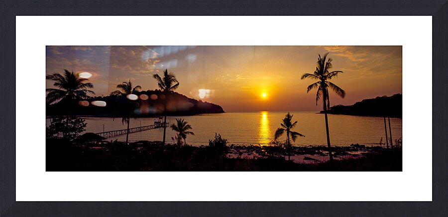 2253077 :: Framed Print